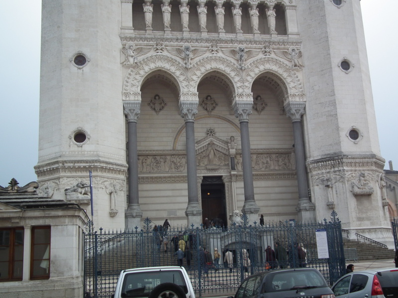 zuzka_musilova_na_cestach_basilika_notre_dame_fourviere_a_cathedrale_saint_jean_lyon_2829